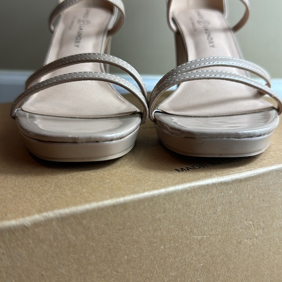 NWOT - Chinese Laundry Women's Heeled Sandal, Beige, Size 9 - Picture 4 of 14